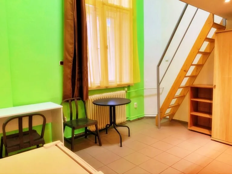Image of a spacious room.