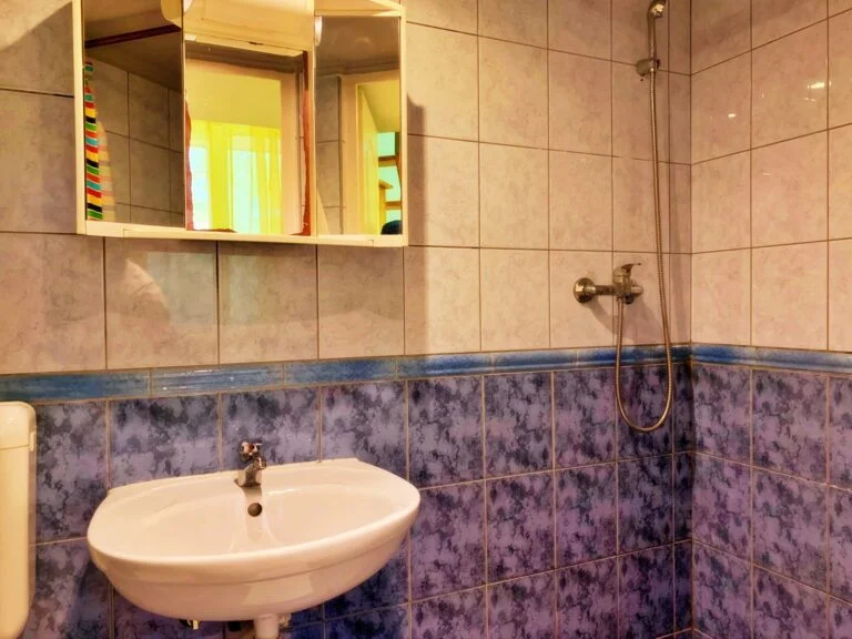 Stylish bathroom design with elegant elements.